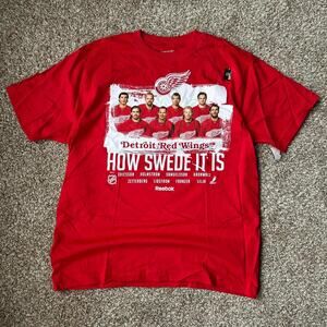 Vintage 2010s classic reebok detroit shirt